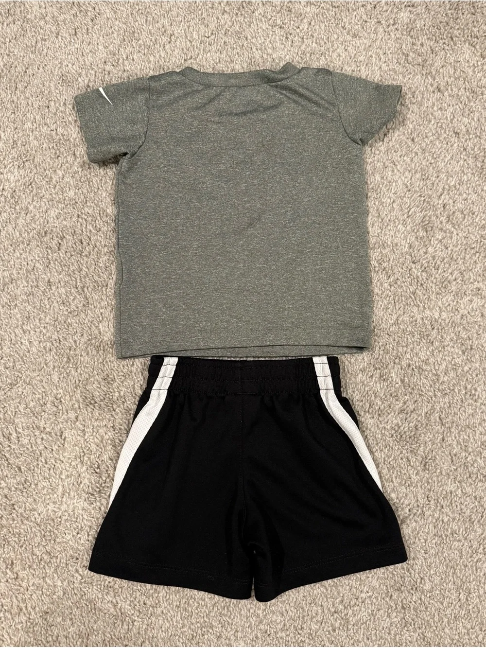 Nike Baby Boy 12M Athletic Clothes Lot 6 Piece Shirts Shorts